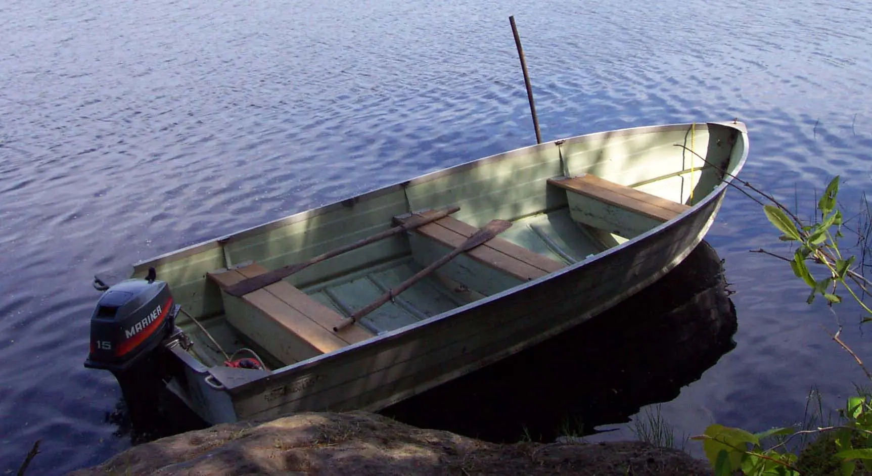 polish-an-aluminum-boat
